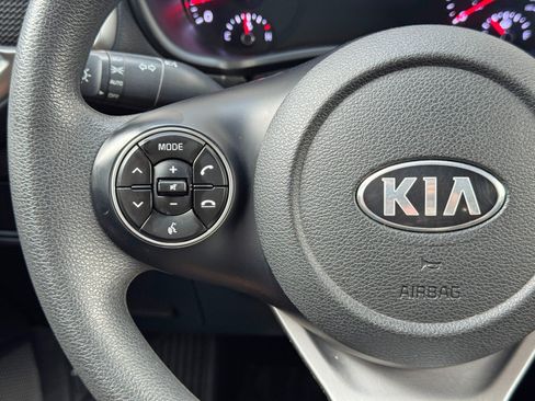 Used 2021 Kia Soul LX FWD image 19