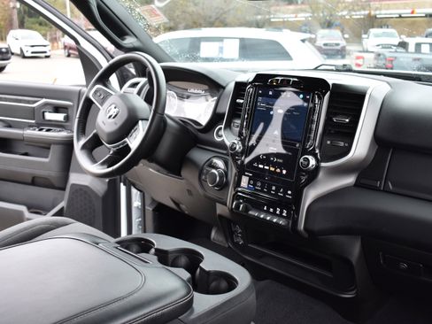 Used 2024 RAM 2500 Big Horn w/ Night Edition image 28