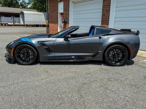Used 2017 Chevrolet Corvette Grand Sport RWD image 23