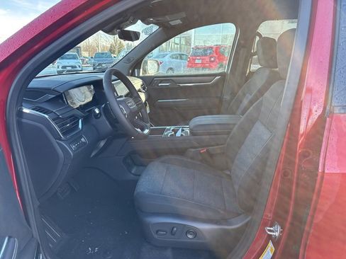 New 2026 GMC Acadia Elevation image 9