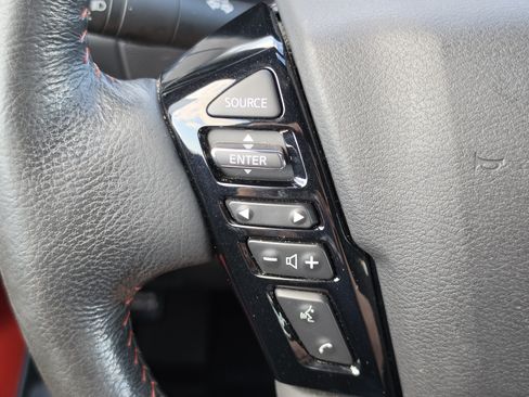Used 2023 Nissan Frontier PRO-4X w/ Pro-4X Premium Package AWD/4WD image 15