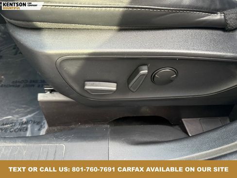 Used 2025 Ford Escape Platinum image 28