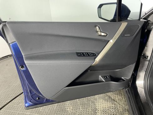 Certified 2025 BMW iX xDrive50 image 10