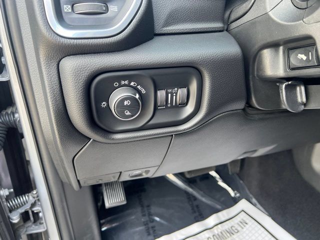 Used 2022 RAM 2500 Laramie AWD/4WD image 21
