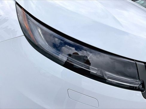 Certified 2025 Land Rover Range Rover Sport image 30