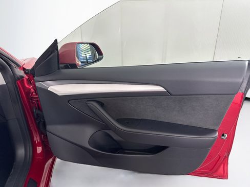 Used 2023 Tesla Model 3 Standard Range RWD image 32