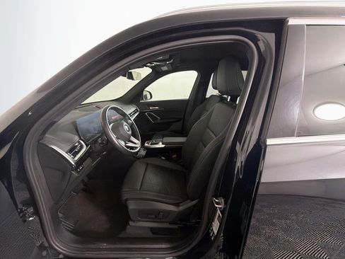 Used 2025 BMW X1 xDrive28i AWD/4WD image 13