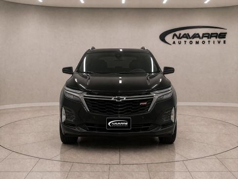 Used 2022 Chevrolet Equinox RS w/ Infotainment Package FWD image 2