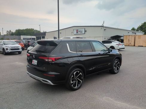 Used 2024 Mitsubishi Outlander FWD image 5