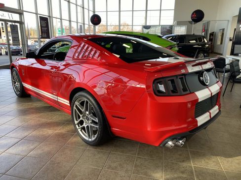 Used 2014 Ford Mustang Shelby GT500 image 3
