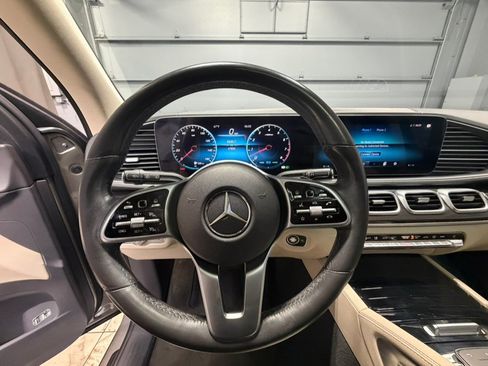 Used 2020 Mercedes-Benz GLS 450 4MATIC image 17