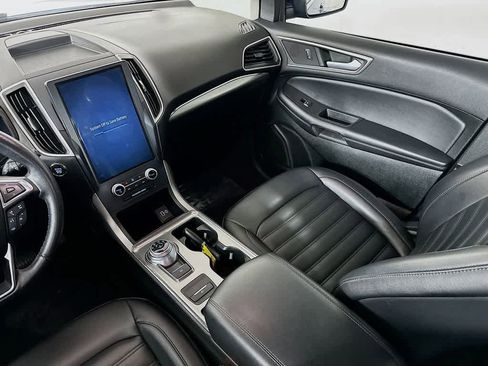 Certified 2022 Ford Edge SEL image 10