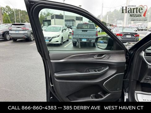 Used 2024 Jeep Grand Cherokee Limited 4xe AWD/4WD image 14