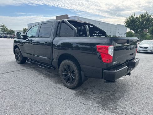 Used 2023 Nissan Titan SV w/ SV Convenience Package AWD/4WD image 7