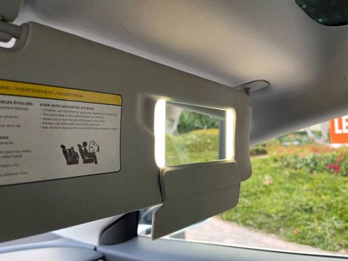 Used 2020 Tesla Model 3 Long Range image 22