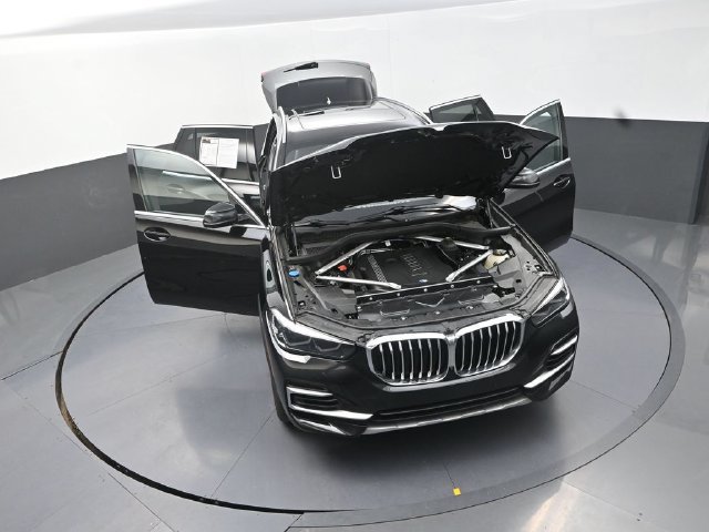 Used 2023 BMW X5 xDrive40i w/ Premium Package AWD/4WD image 31