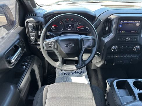 Used 2022 Chevrolet Silverado 1500 Custom Trail Boss AWD/4WD image 15