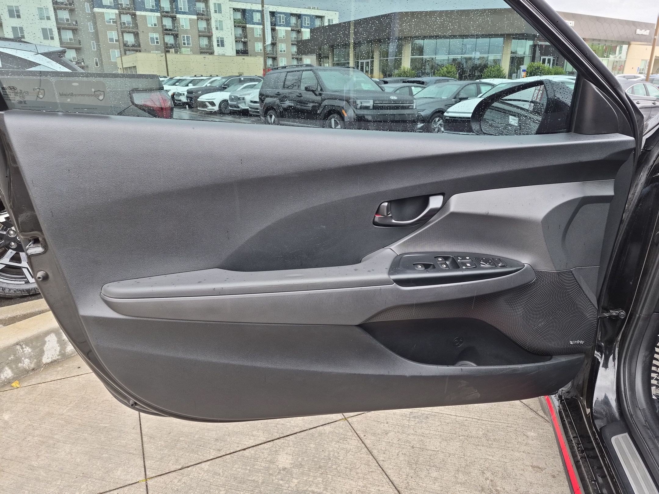 Certified 2022 Hyundai Veloster N FWD image 14