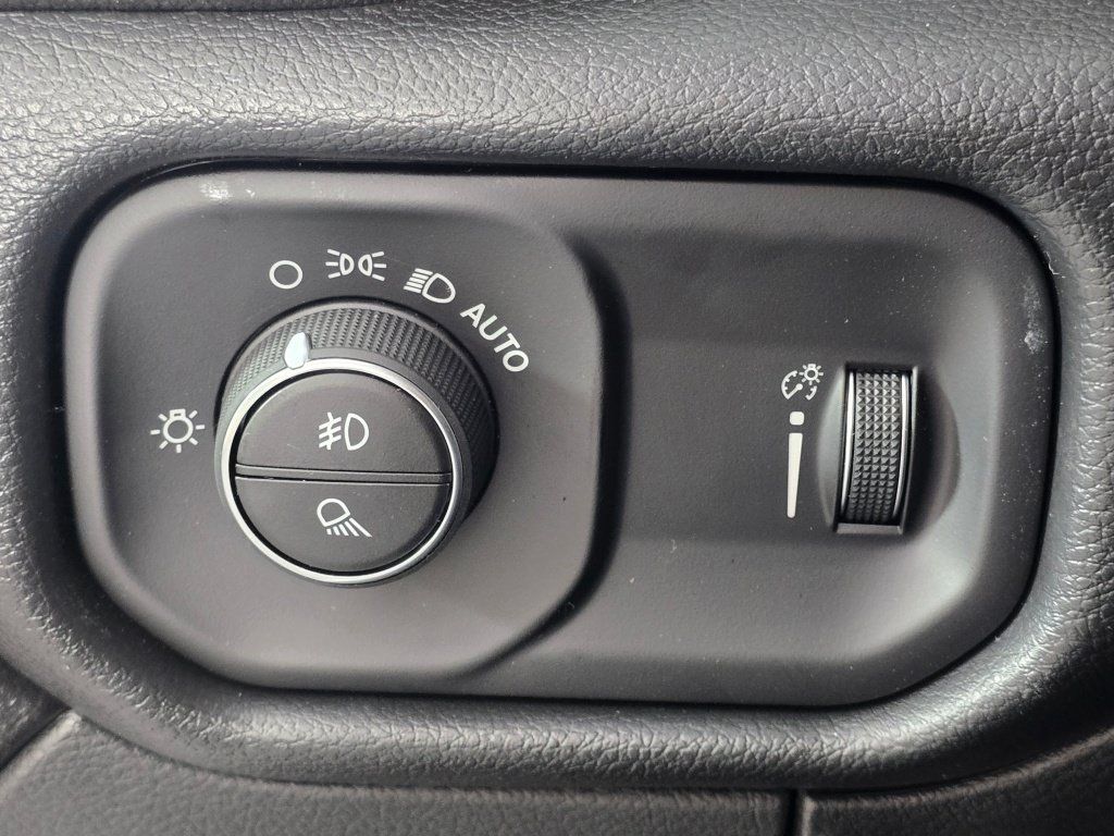 New 2026 RAM 4500 Tradesman w/ Chrome Appearance Group AWD/4WD image 28
