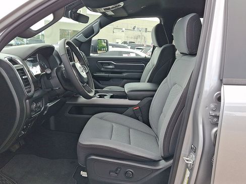 Certified 2025 RAM 1500 Big Horn AWD/4WD image 17
