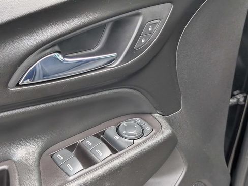 Used 2022 Chevrolet Equinox LT FWD image 15