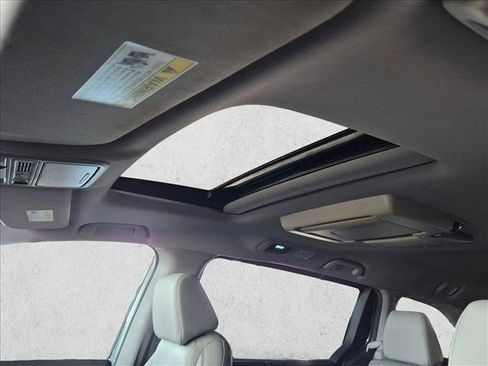 Used 2019 Honda Odyssey Touring image 16