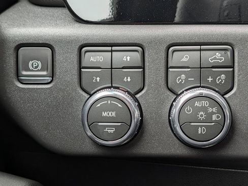 New 2026 GMC Sierra 1500 Elevation w/ Elevation Premium Package AWD/4WD image 42