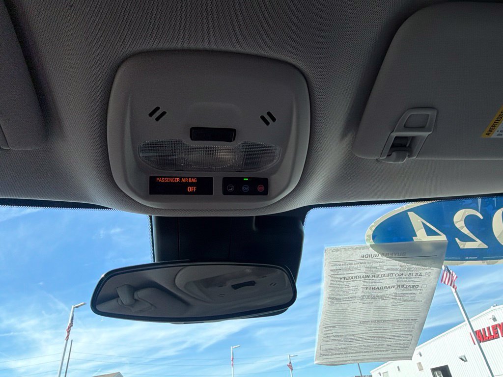 Used 2024 Chevrolet Trax LT w/ Driver Confidence Package FWD image 39