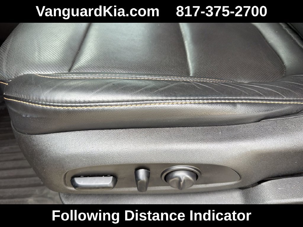 Used 2018 Chevrolet Traverse Premier w/ Driver Confidence II Package FWD image 16