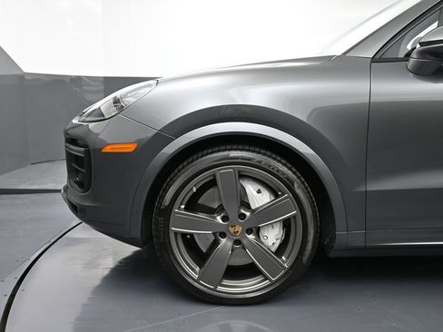 Certified 2021 Porsche Cayenne Turbo image 12