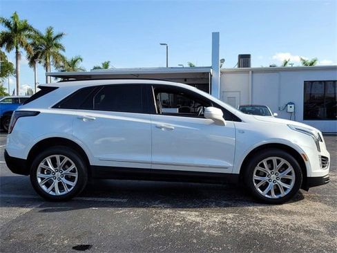 Used 2020 Cadillac XT5 Sportv w/ LPO, Illumination Package AWD/4WD image 14