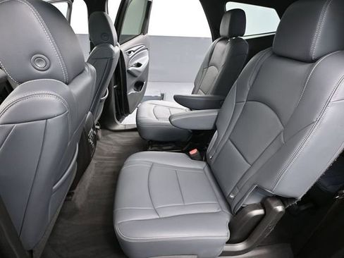 Used 2022 Buick Enclave Essence w/ Experience Buick Package image 43