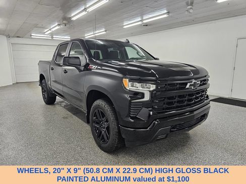 Used 2026 Chevrolet Silverado 1500 RST w/ Z71 Off-Road Package AWD/4WD image 3