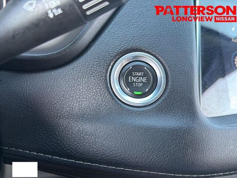 Used 2021 Cadillac XT4 Premium Luxury w/ Cold Weather Package FWD image 12