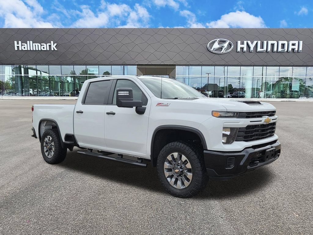 Used 2024 Chevrolet Silverado 2500 Custom w/ Custom Value Package AWD/4WD image 1