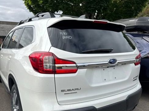 Used 2019 Subaru Ascent Limited AWD/4WD image 3