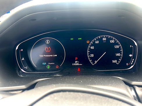 Used 2018 Honda Accord EX-L image 8