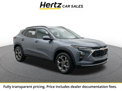Used 2025 Chevrolet Trax LT