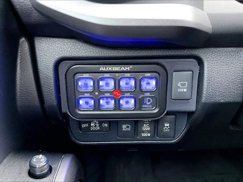 Used 2023 Toyota Tacoma TRD Off-Road w/ Advanced Technology Package AWD/4WD image 33