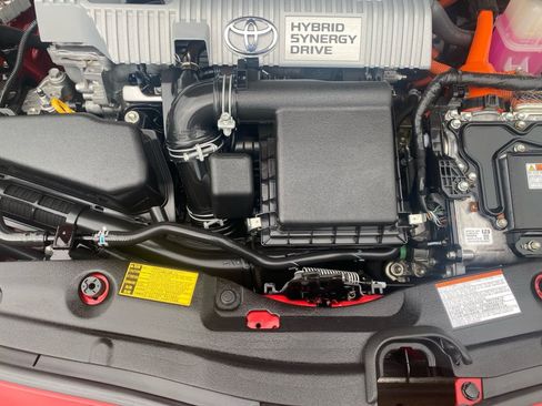 Used 2015 Toyota Prius Two FWD image 20