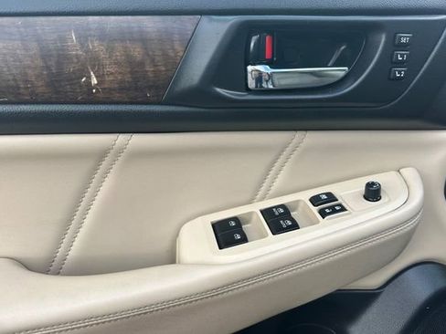 Used 2019 Subaru Outback 2.5i Limited image 12