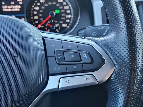Used 2021 Volkswagen Atlas Cross Sport SE FWD image 17