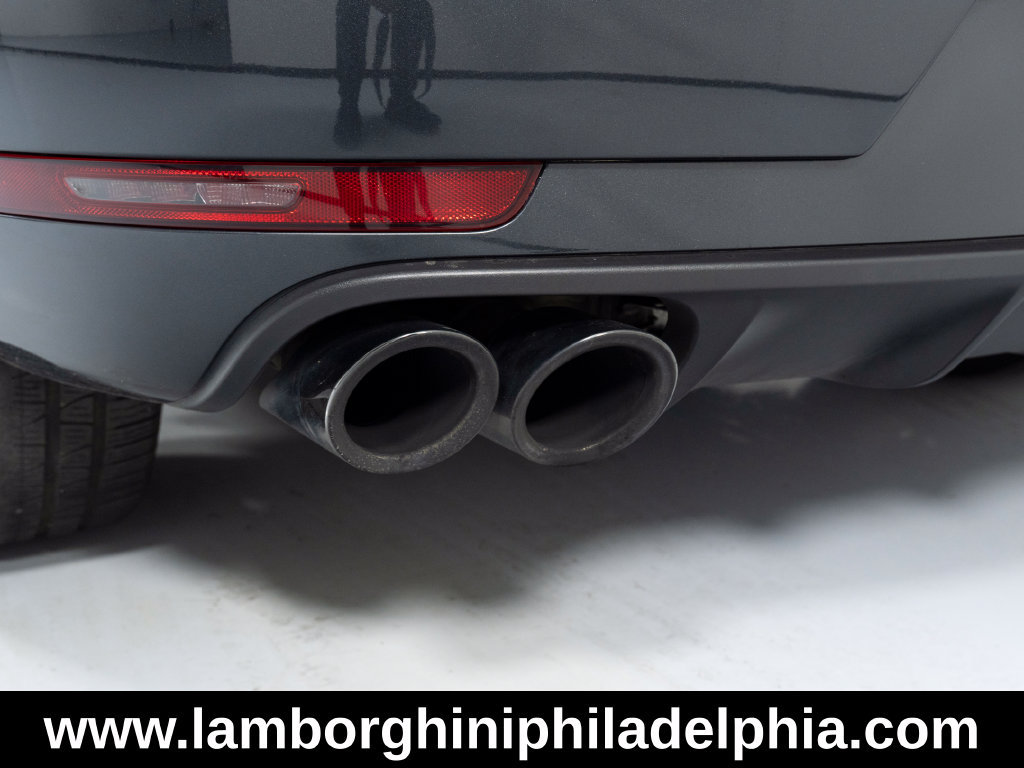 Used 2021 Porsche Macan Turbo AWD/4WD image 46