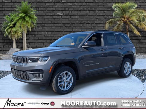 Used 2025 Jeep Grand Cherokee Laredo X w/ Luxury Tech Group I image 1