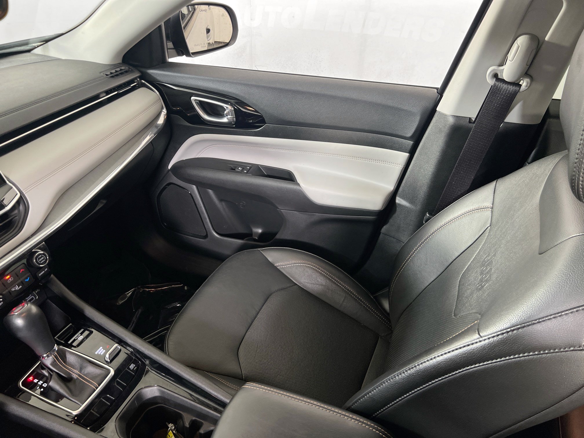 Used 2022 Jeep Compass Limited AWD/4WD image 22