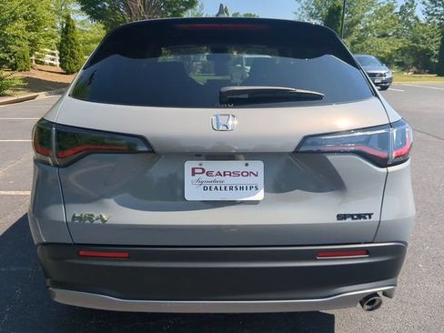 Used 2025 Honda HR-V Sport image 5
