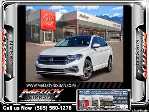 Used 2023 Volkswagen Jetta SE FWD image 1