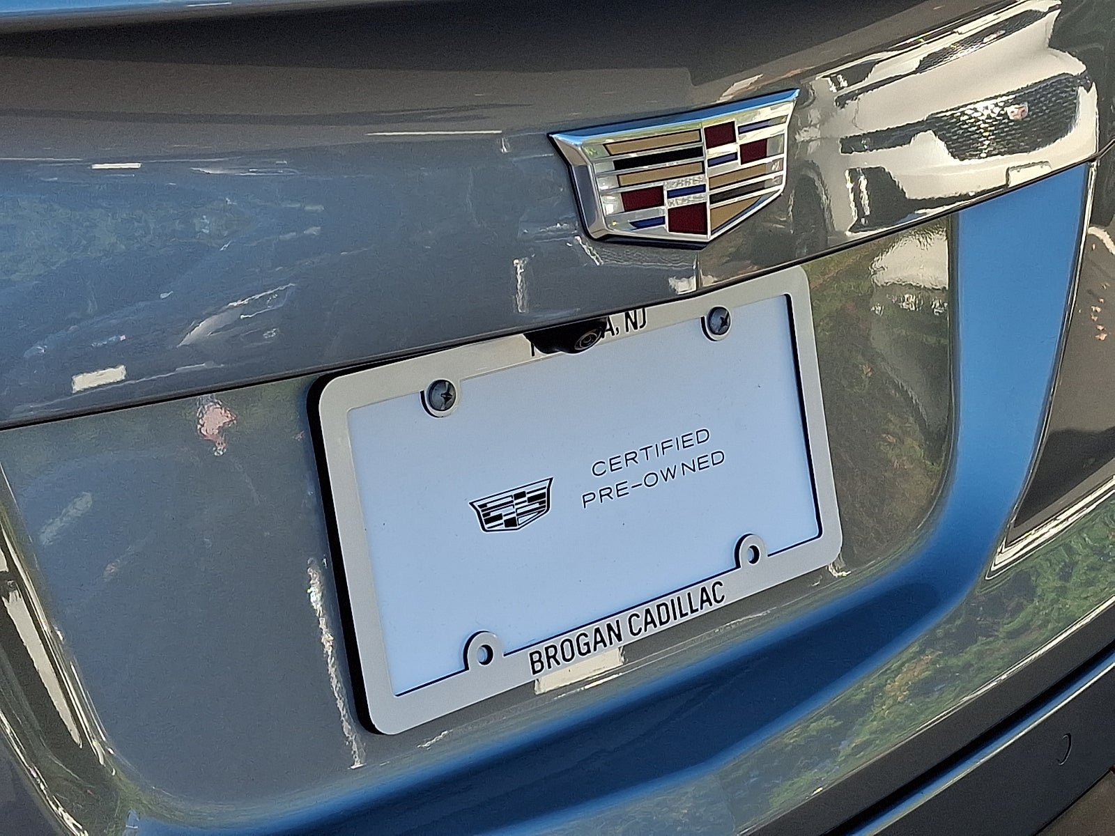 Certified 2023 Cadillac XT4 Sport w/ Cold Weather Package AWD/4WD image 33