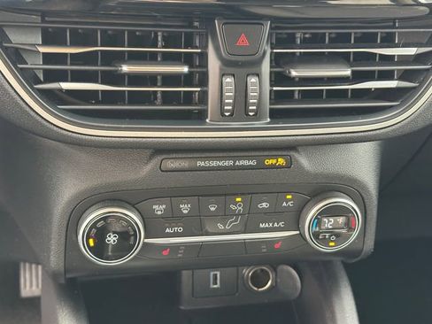 Used 2020 Ford Escape SE Sport image 21