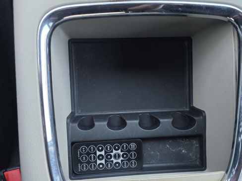 Used 2016 Dodge Grand Caravan SXT w/ Rear Park Assist Package image 29